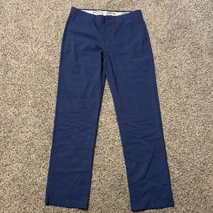 Callaway men’s navy blue with square patterned golf pants. Size 34 x 34.
